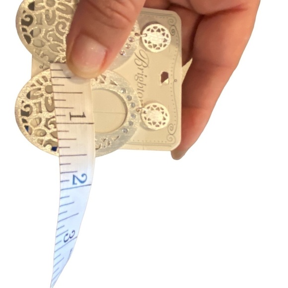 New Brighton silver posh garden floral post drop dangly earrings Feminine gifts - Picture 7 of 13